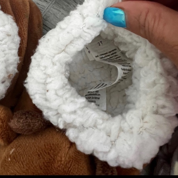 Bundle of shoes for a toddler - Picture 3 of 3